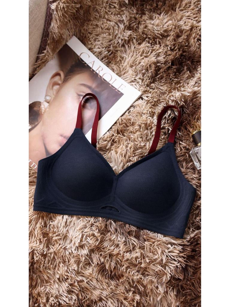 Seamless Hollow Design Supportive Bra – Comfort, Lift, and Anti-Sagging for a Smaller-Looking Bust