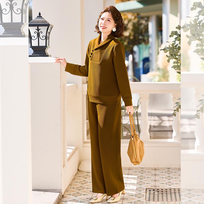 

Spring New Arrival: Women s Plus Size Loose Two-Piece Sportswear Set with Stylish Chinese Collar XL (suggested 95-110 jin)