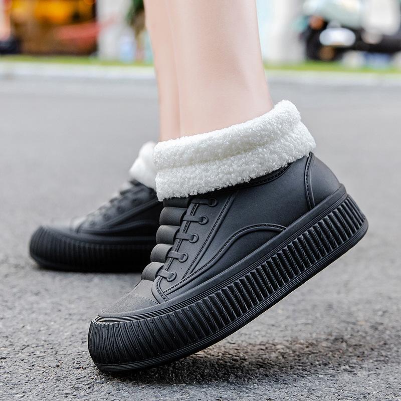 Botas de chuva japonesas femininas moda cano baixo para usar ao ar livre antiderrapante impermeáveis botas de chuva curtas veludo sola grossa trabalho na cozinha sapatos de borracha