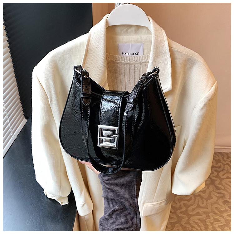 Ielgy All-Match High-End Texture Messenger Bag Fashion Shoulder Armpit Bag