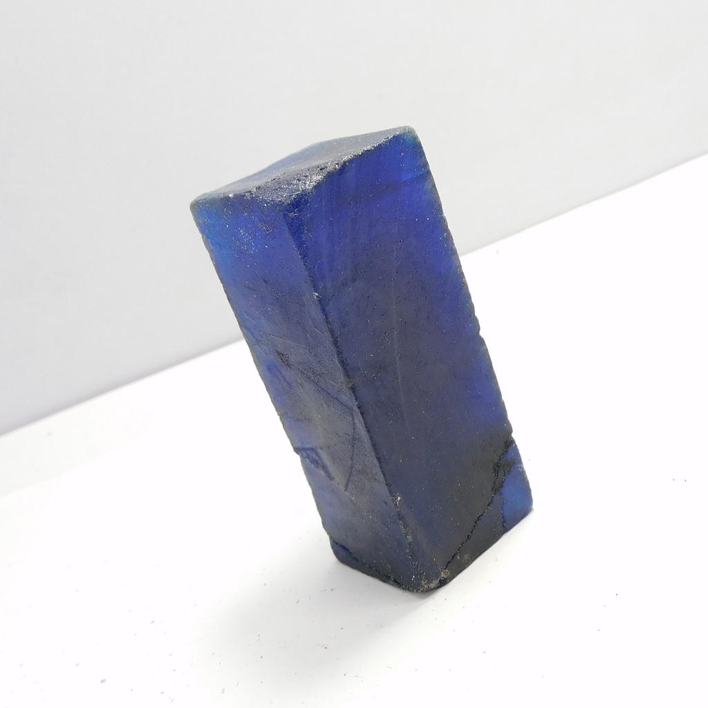 Natural Blue Sapphire Loose Gemstone 458.95 ct Uncut Rough September Birthstone for Gem Collections