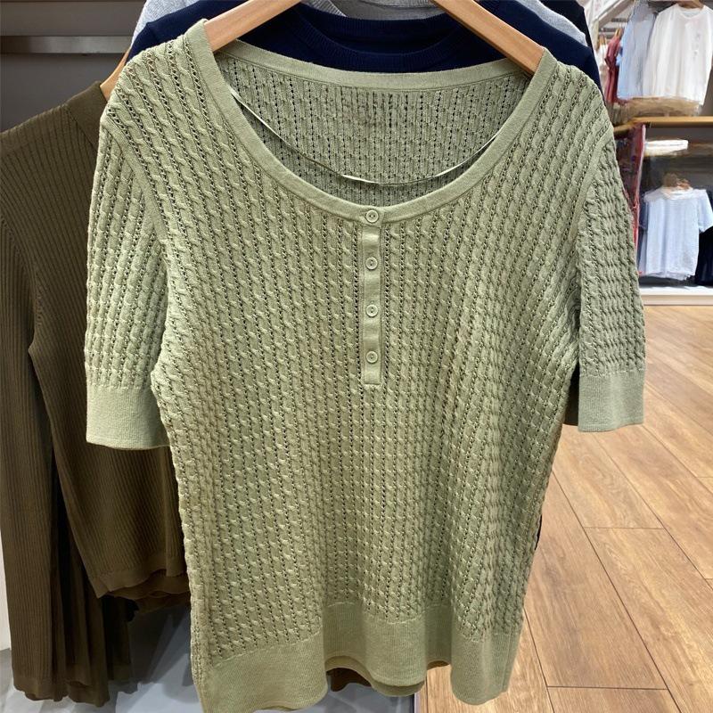 

Женский вязаный свитер с коротким рукавом и вырезом хенли в японском стиле, весна/лето 2025 Large светло-зеленый