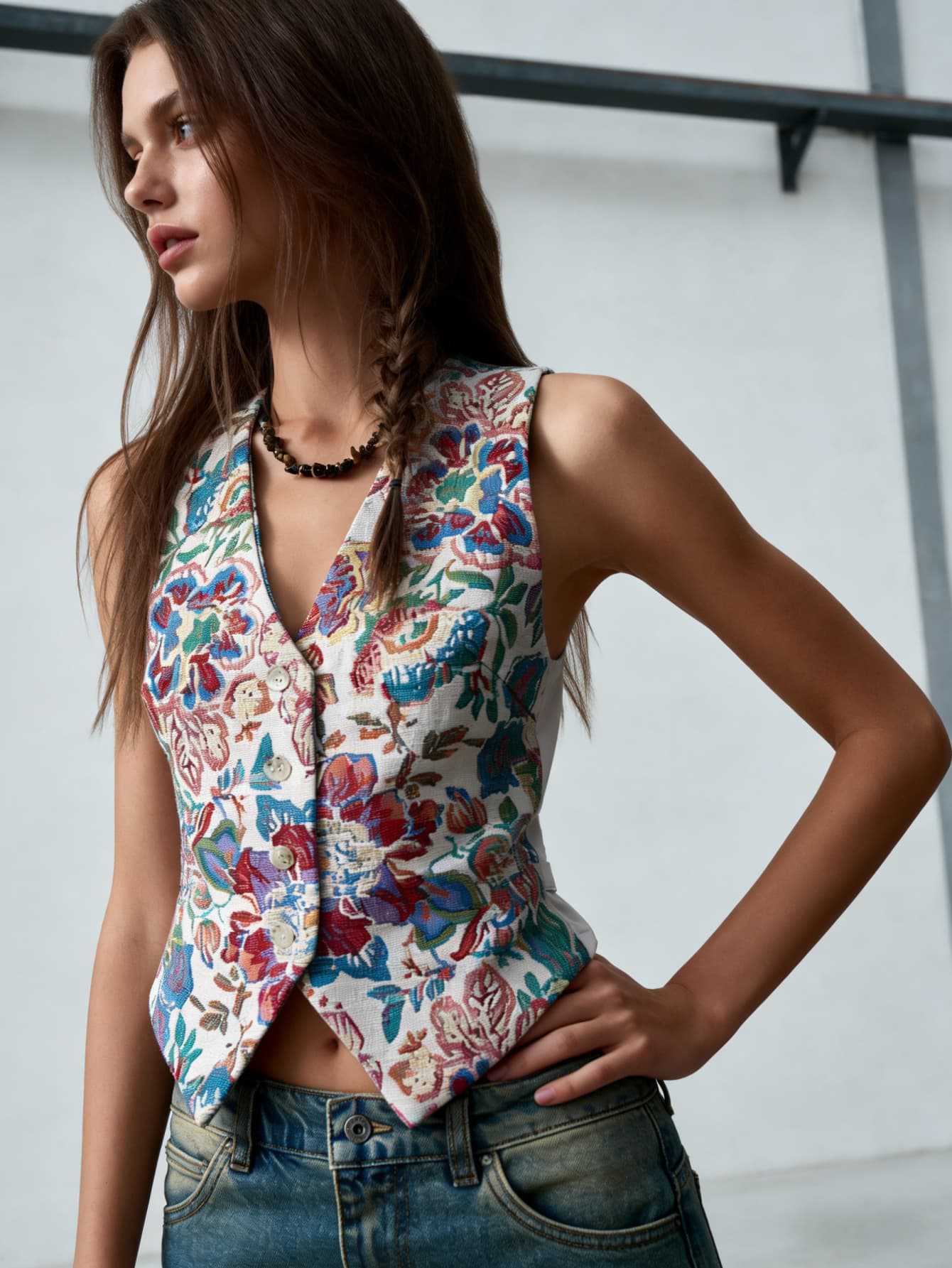 Spot retro jacquard printed vest women s French V-neck sleeveless vest with short vest, starting from one piece 0XL
