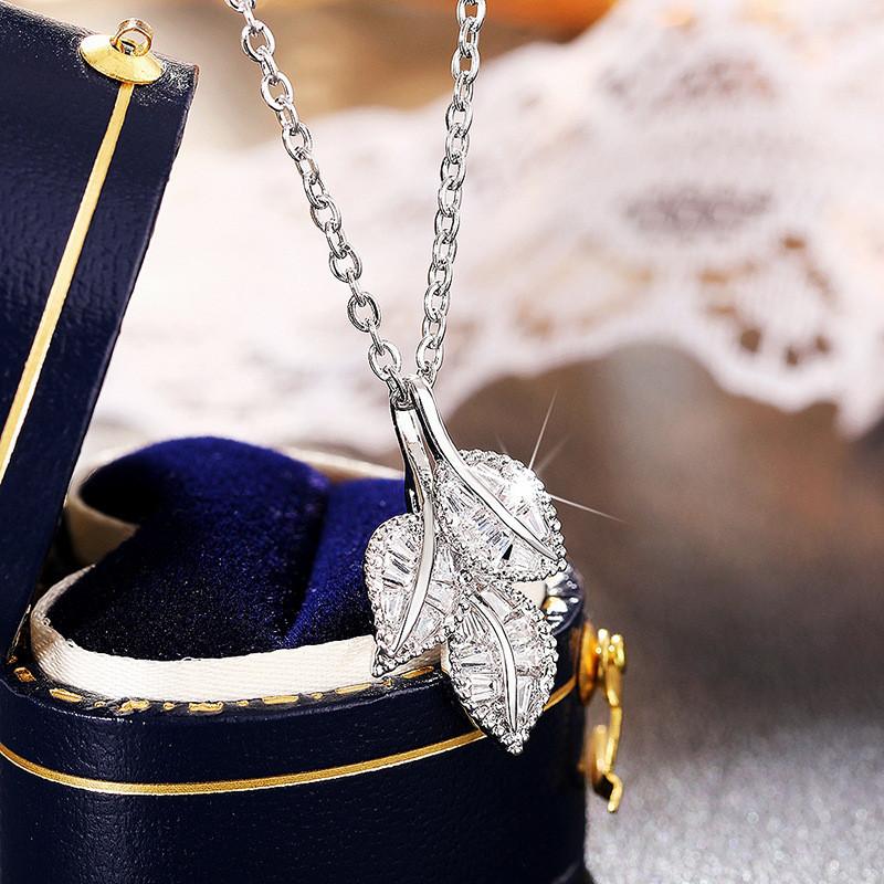 925 Sterling Silver Leaves Pendant Necklace for Women Sparkling Bridal Wedding Necklace Crystal Cubic Zirconia Trendy JewelryGood Product
