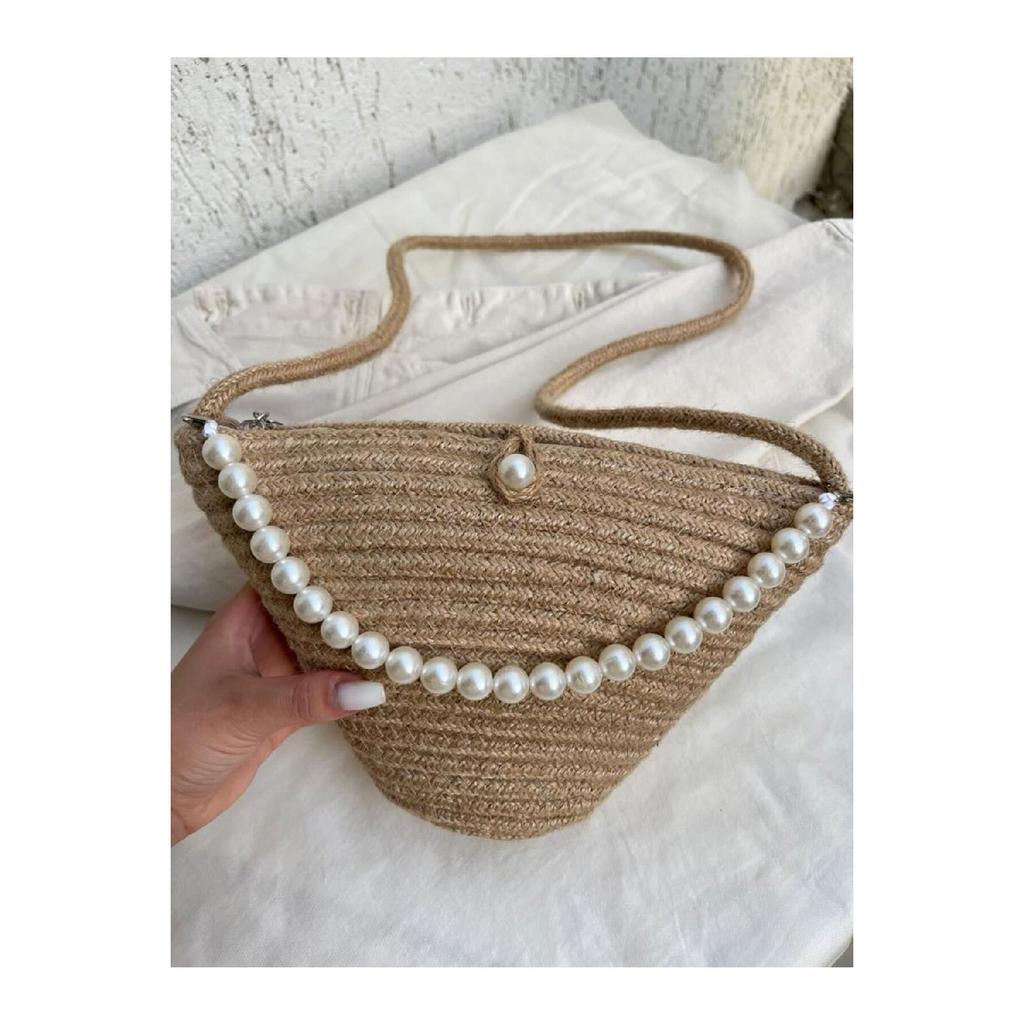 Damen-Schultertasche im Perlendesign in gebrochenem Weiß