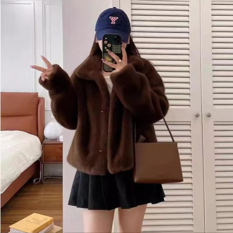 Imitation Velvet Fur Jacket Light Stand-up Collar Short Coat Women's Winter Fluff Jacket Padded with Cotton