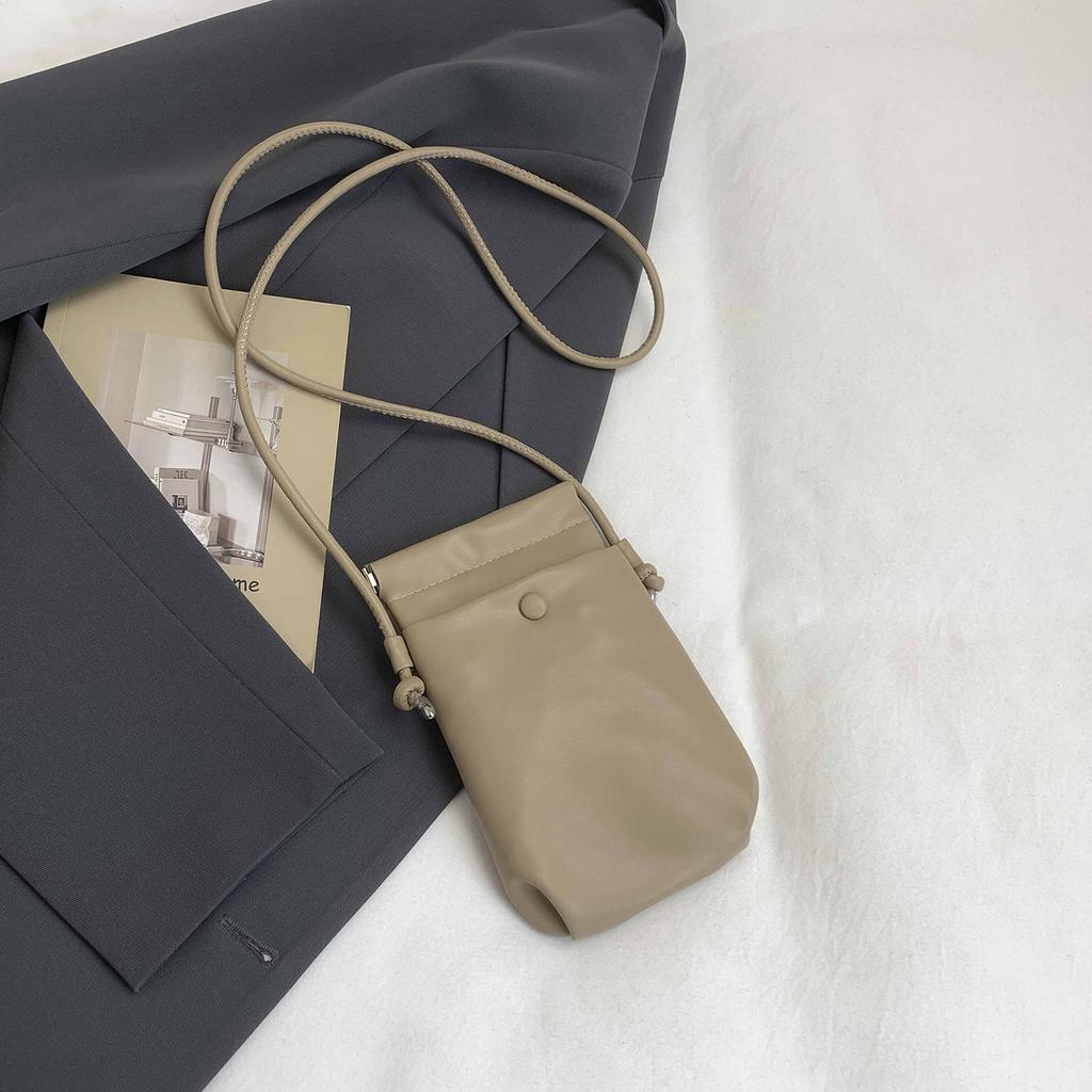 Trendy Spring Shoulder Bags for Women Fashiable and Versatile Crossbody Small Square Purse Minimalist Stylish Phe Bag