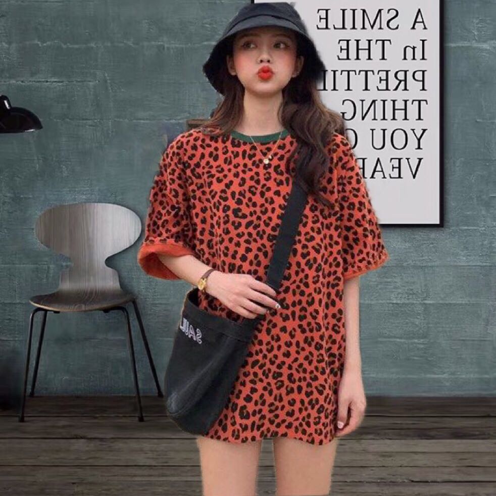 

Винтажная леопардовая футболка свободного покроя с принтом, летние корейские футболки с коротким рукавом для женщин, студенческие топы Harajuku Y2k, уличная одежда XXL