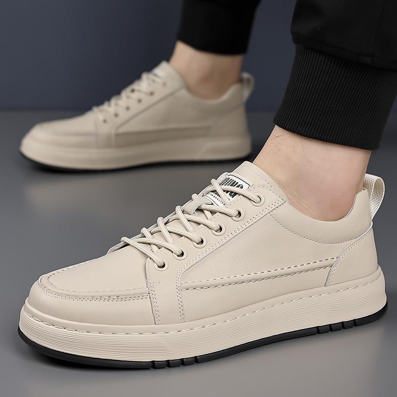 Fashion New Men Leather Flats Handmade Mens Skate Shoes Casual Round Toe Sneakers Luxury Brand Man Walking Footwear Men Casual Shoes