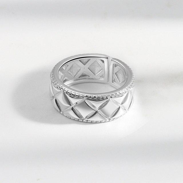 Prsteny stříbrné barvy Nová móda Luxusní šperky Dárky pro ženy Páry Kosočtverečná geometrie Party doplňky