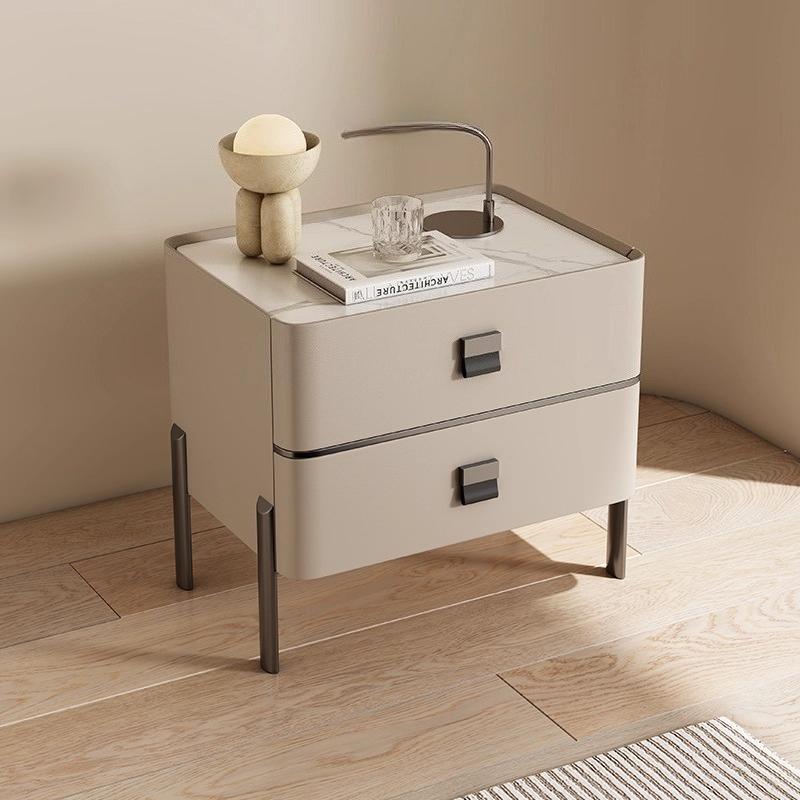Italian Luxury Modern Minimalist Solid Wood Bedside Table High-End Solid Oak Nightstand for Main Bedroom Sofa Side Storage Box