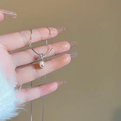 Simulation Pearl Knot Pendant Necklace Women's Simple Light Luxury Niche Design Versatile Exquisite Temperament Collarbone Chain