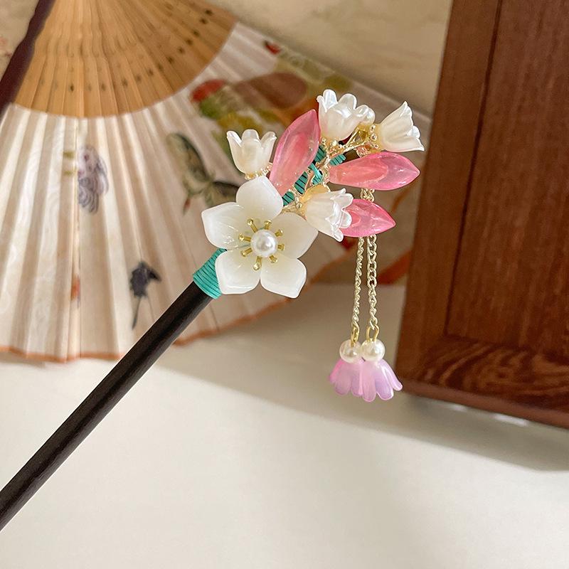 Elegant Retro Tassel Hairpin for Hanfu Updo - Women's Chinese Style Metal Hair Clip