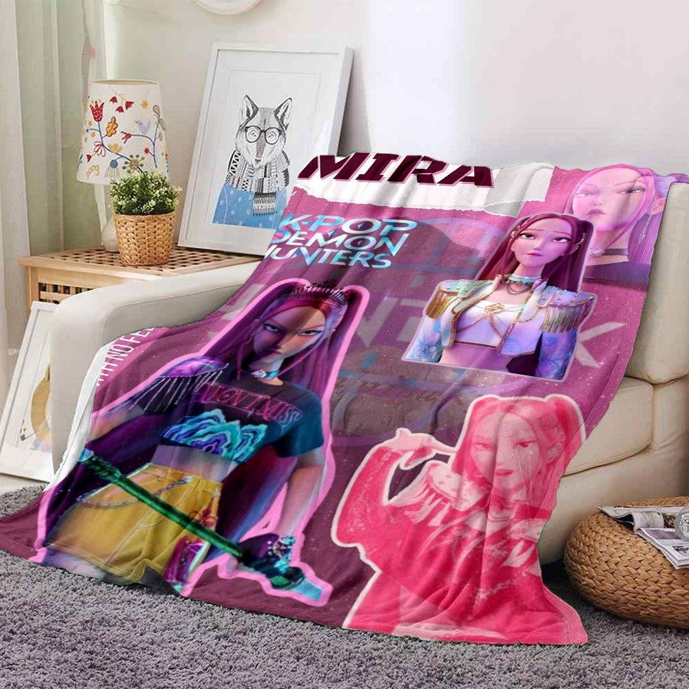 

1pc Hunter X Kopo group - Themed Flannel Blanket - Suitable for Bed, Home Decor, Graduation Gifts, Easter, Back to School, ChristmasA63 80cmx120cm(31inx47in)