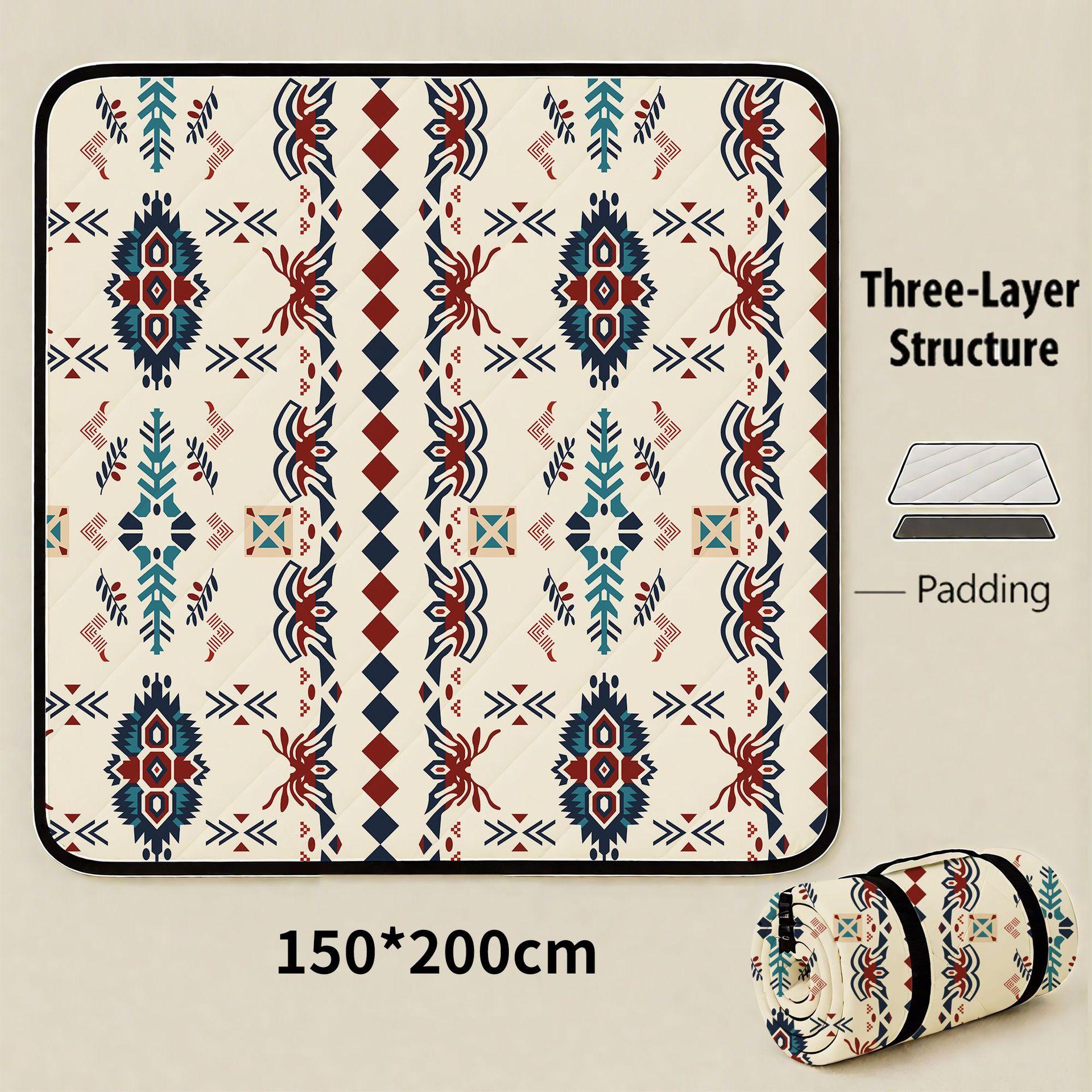 

Picnic mat Moisture-proof mat Thickened waterproof portable outdoor camping floor mat Beach mat Lawn mat no specifications