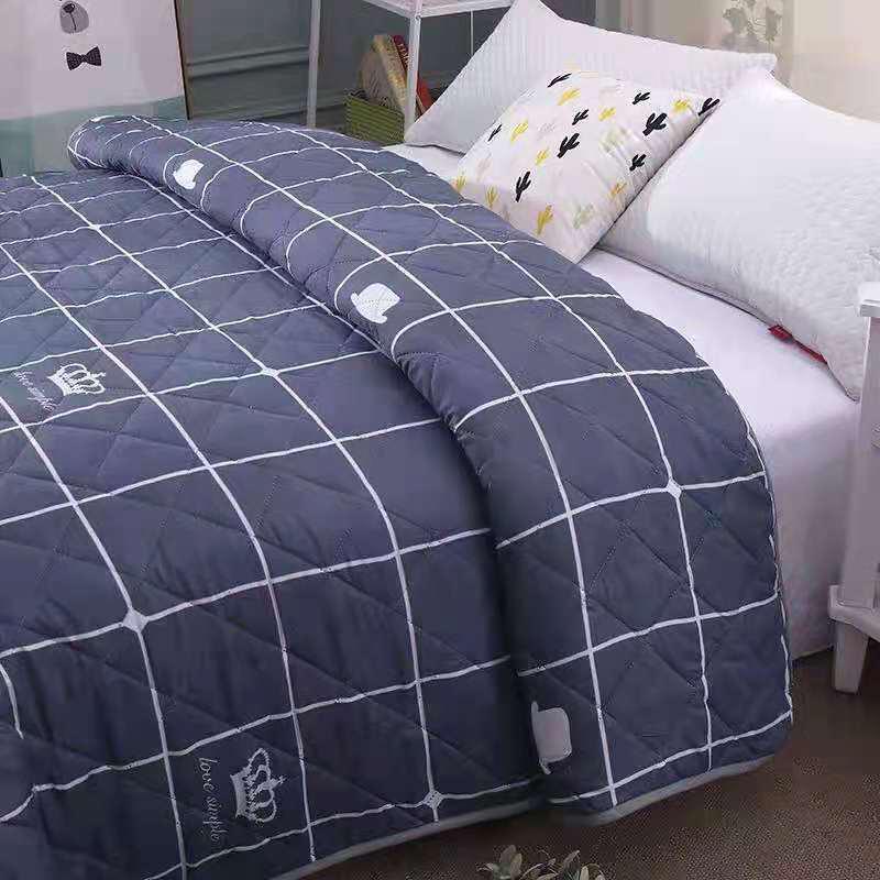 

Легкое летнее хлопковое одеяло: Моющийся и дышащий для общежитий и домов 140x200 Single Quilt