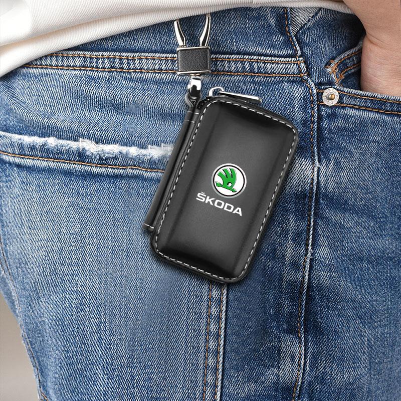 1Pcs Leather Emblem Car Key Case Keychain Zipper Key Case Bag for Skoda SCALA Superb Octavia 2 3 A4 A5 Fabia Kamiq Kapoq Kodiaq Rapid