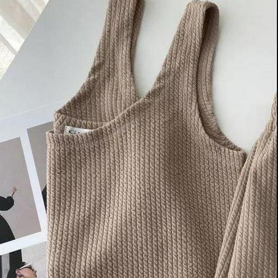 Three-Dimensional Jacquard Women's Casual Vest and Shorts Set - 2024 Summer Collection