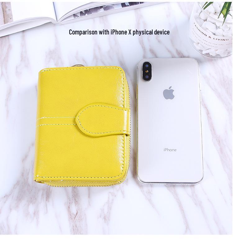 2024 Women's Retro Versatile Oil Wax Leather Coin Wallet