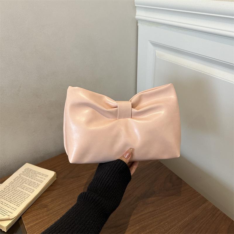 Large-capacity Fashionable-style Bow-shaped Textured Pleated Cloud-shaped Hand-held Envelope Shoulder Bag
