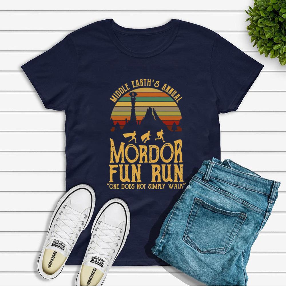 Výroční Mordor Fun Run ze Středozemě Tričko Hobití košile Košile pro milovníky knih Dárek pro fanouška Jeden prostě nevstoupí do Mordoru Tričko