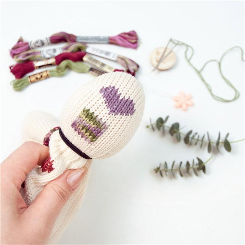 Eggs Shape Wood Mending Tool Wooden Darning Mushroom Set With Large Eye Needle and Colored Thread for Knitting Repair