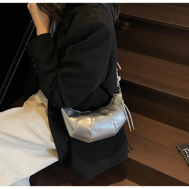 Retro Casual Dumpling Bag Women's Spring Summer New Shoulder Bag Texture Fashion Messenger Bag Bag