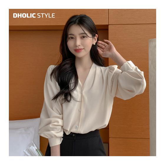 V-neck pintuck ruched blouse p642424 Women s [bl] Tops Long sleeve V-neck blouse Puff sleeve Pintuck shirred Feminine Adult Office casual Spring