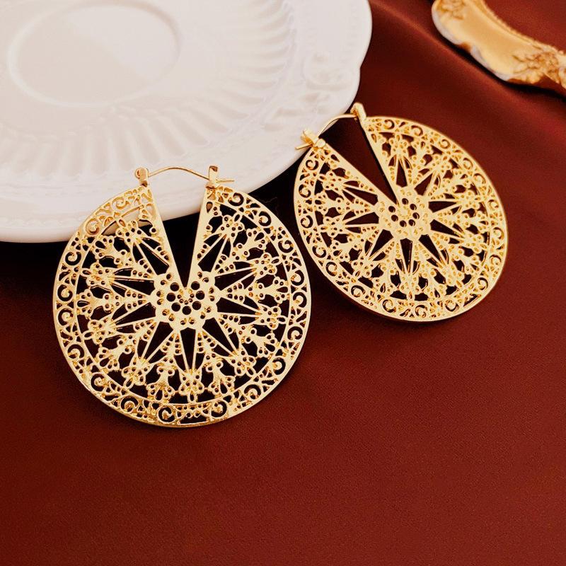Pattern Disc Earrings High-end Palace Style Geometric Earrings for Women