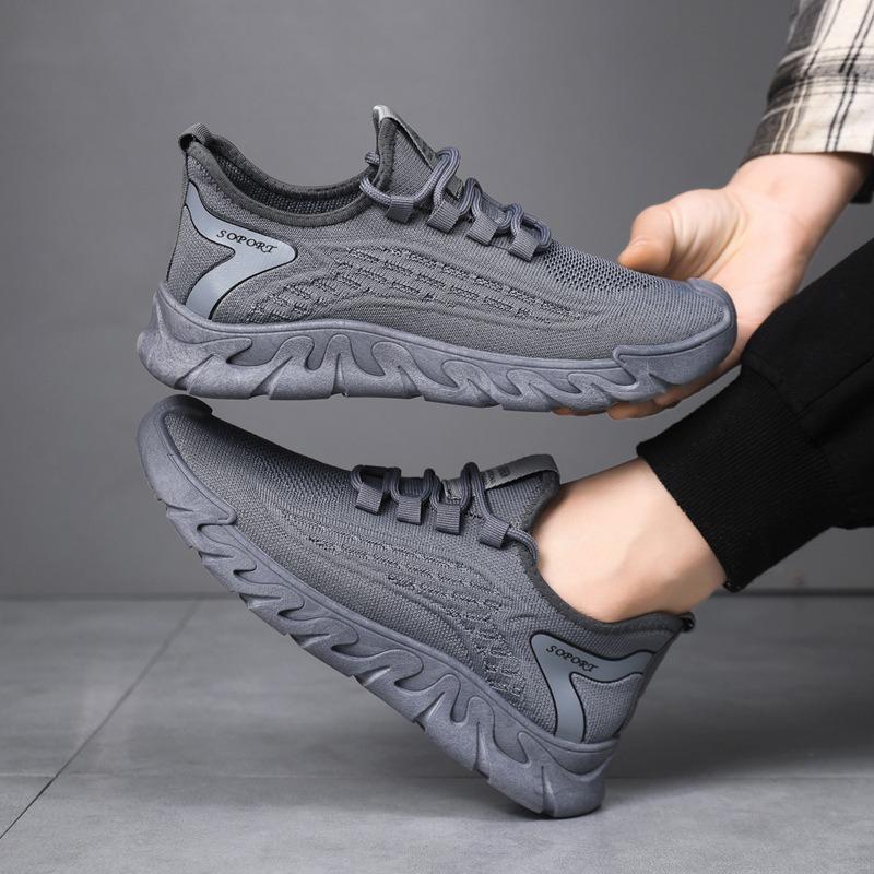 Men's Shoes New Summer Breathable Fly-woven Mesh Shoes Running Casual Soft-soled Fashionable Men's Sports Shoes