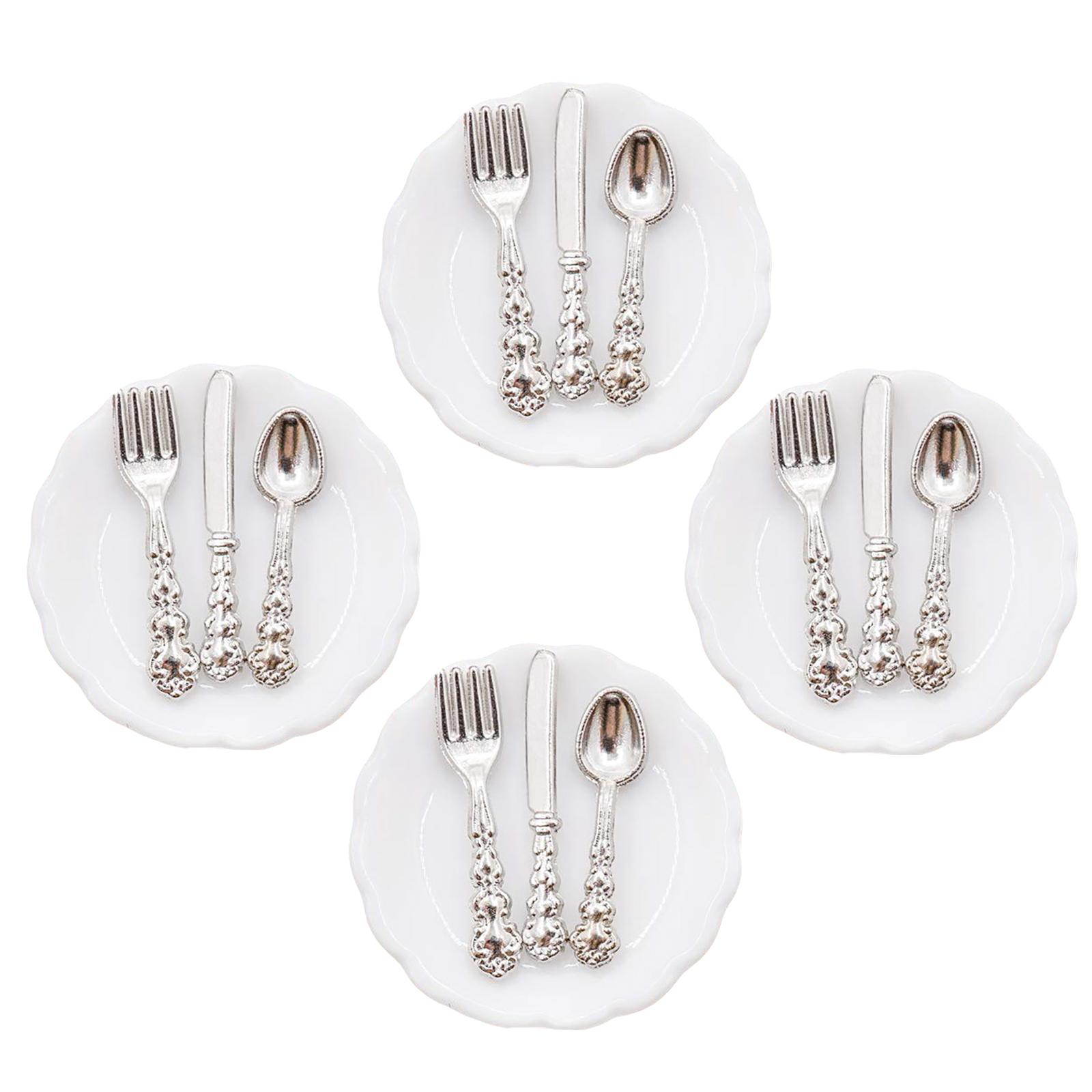 

Набор столовых приборов для миниатюрного кукольного домика 1/12 с тарелками и столовыми приборами. Украшение кукольного домика.