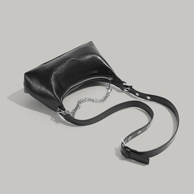 2025 New Niche Design Chain Shoulder Bag, Fashionable and Versatile, High-end Simple Commuting Handbag, Trendy Crossbody Bag