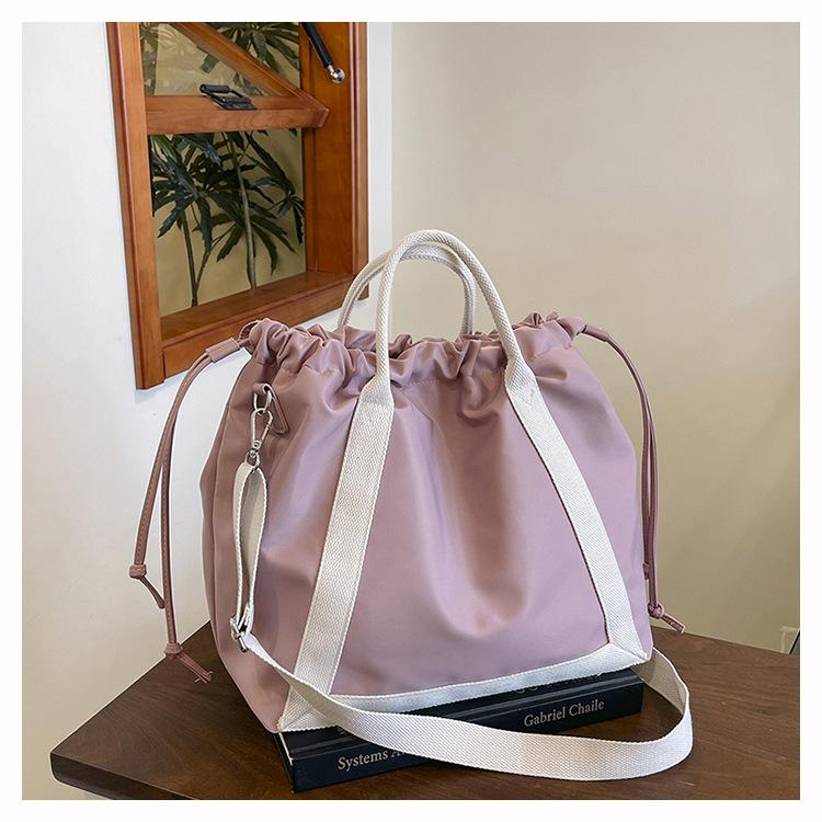 

Nylon cloth bag women s large-capacity new summer casual messenger bag portable drawstring pleated tote bag