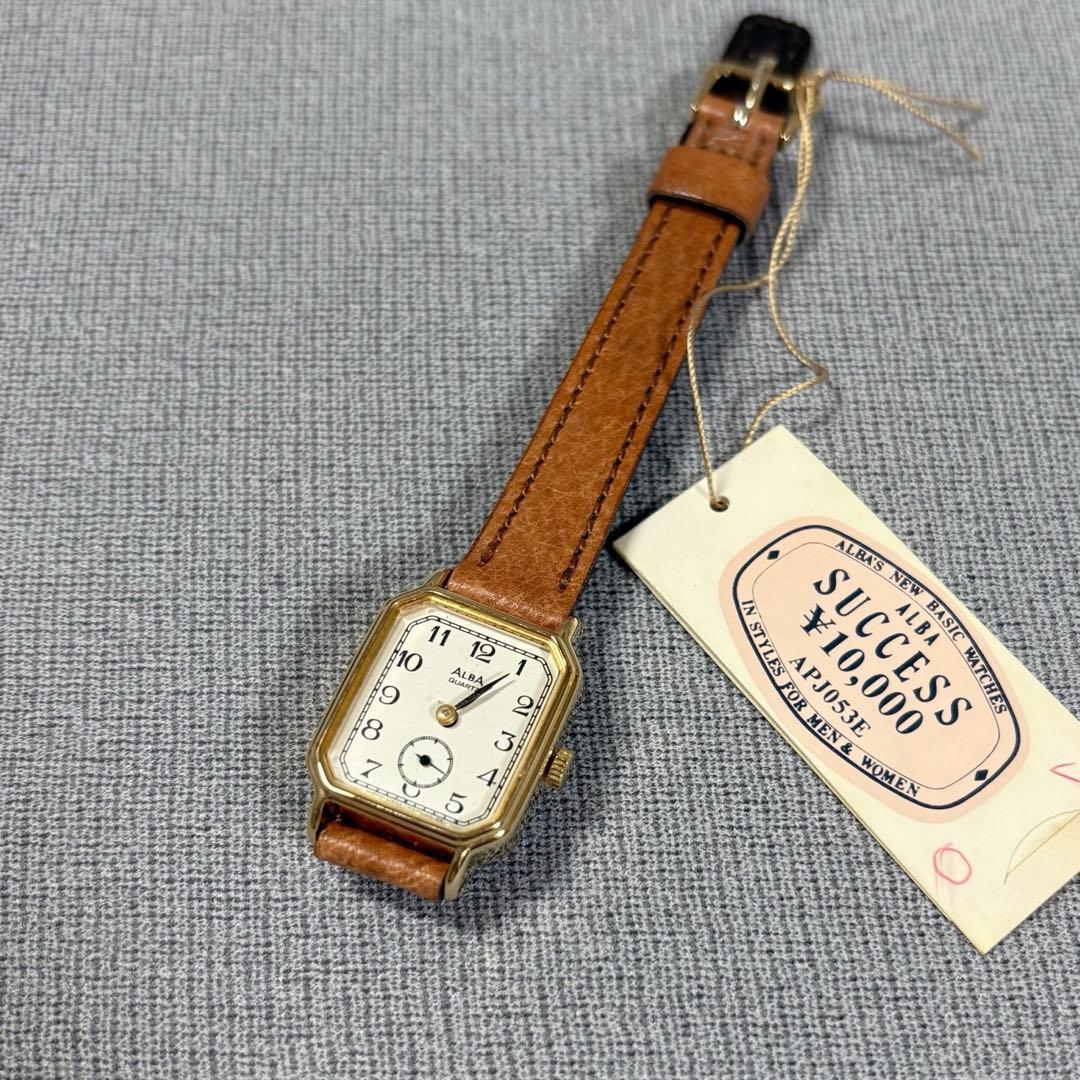 Unused deadSEIKO ALBA V252-5030 Rectangular 90s