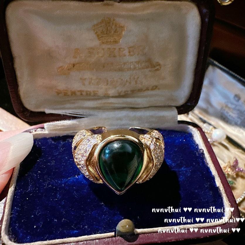 Römischer Hof, Smaragd-Wassertropfen Edelsteinring, Antik, 18 Karat Vergoldeter Tiefsee-Blauer Serpentin Zirkon Ring.