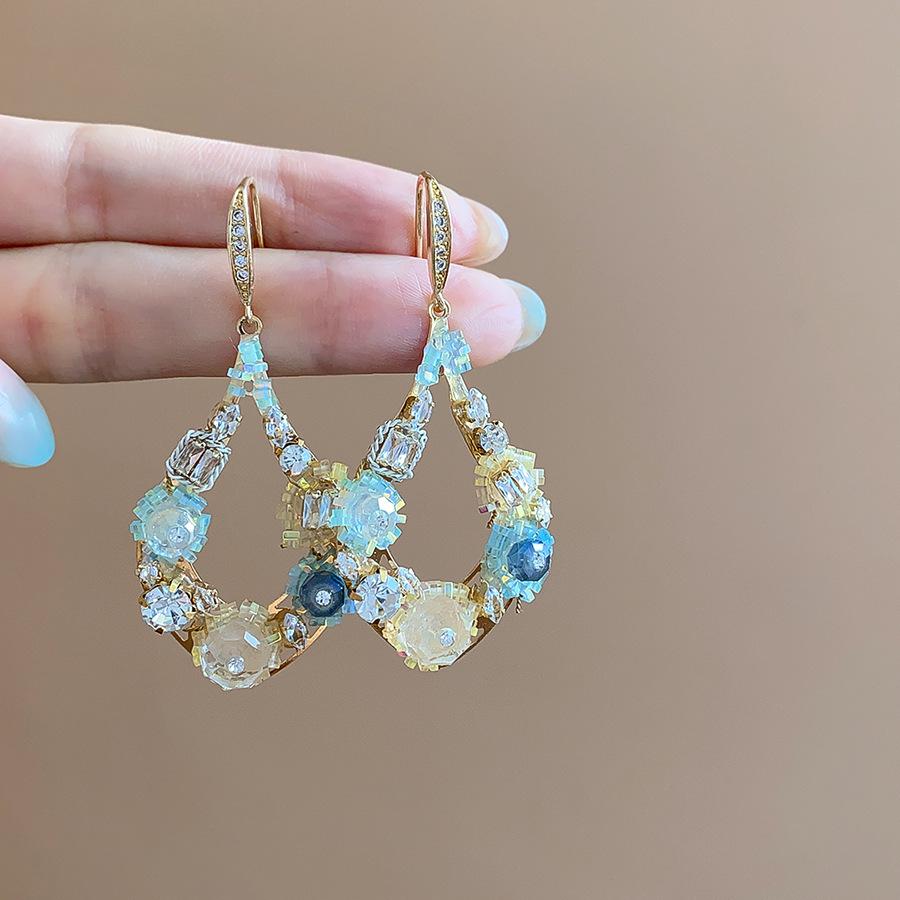 Silver Needle High-End Tassel Earrings – Elegant, Fashionable, Simple Design with a Unique Touch.