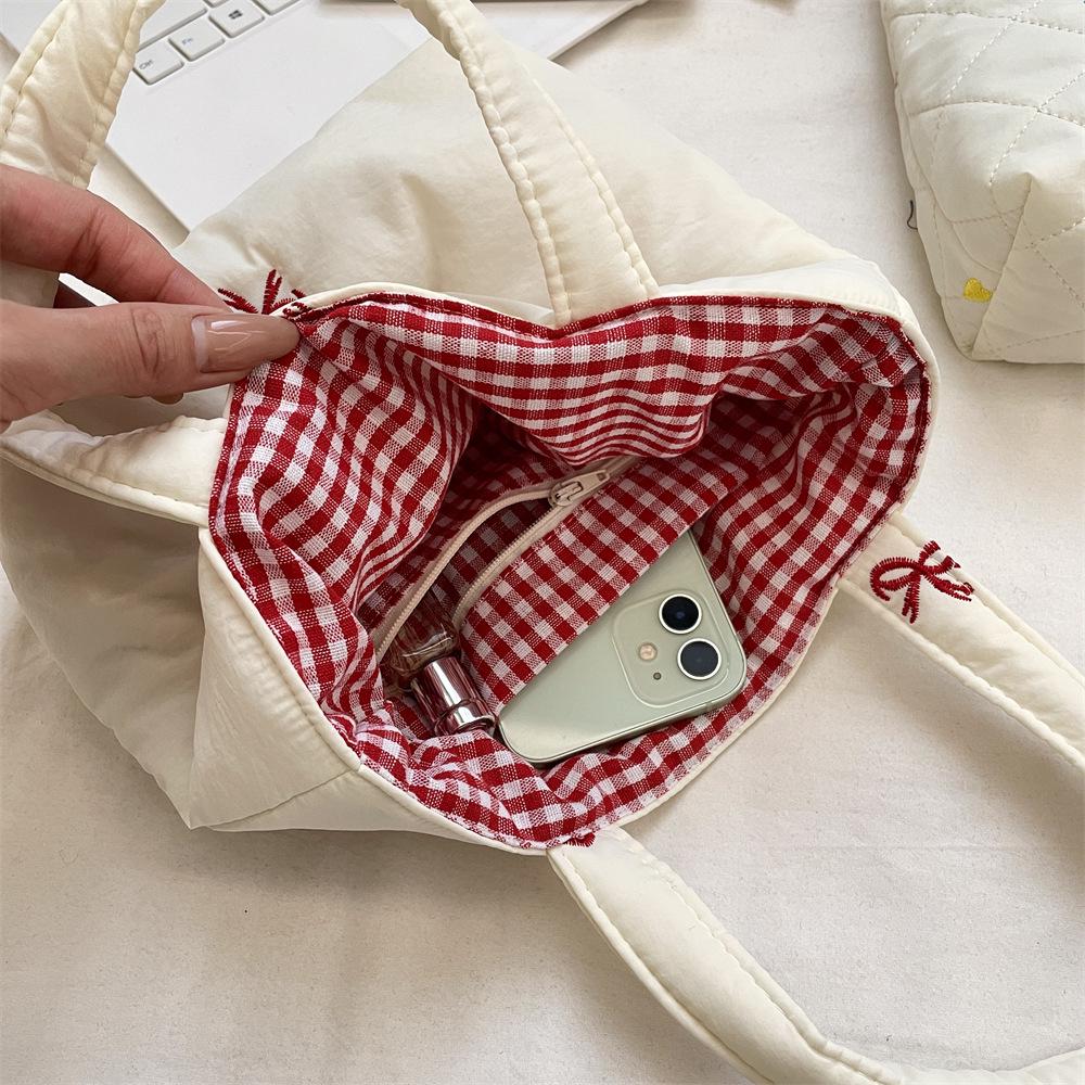 Korean Style Quilted Bow Embroidery Handheld Canvas Handbag for Women 2026 New