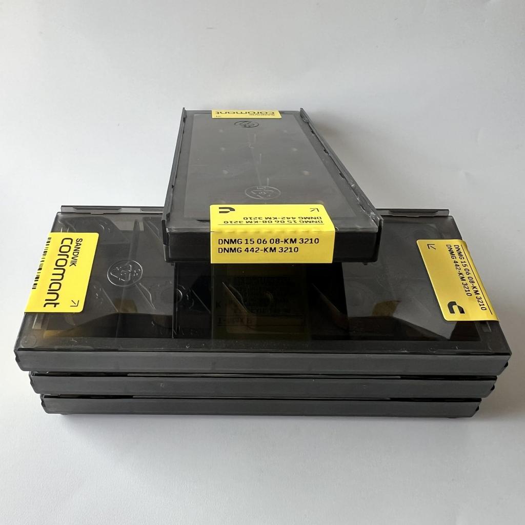 SANDVIK / DNMG150608-KM 3210 / Original Swedish hard alloy blade 10 Pcs