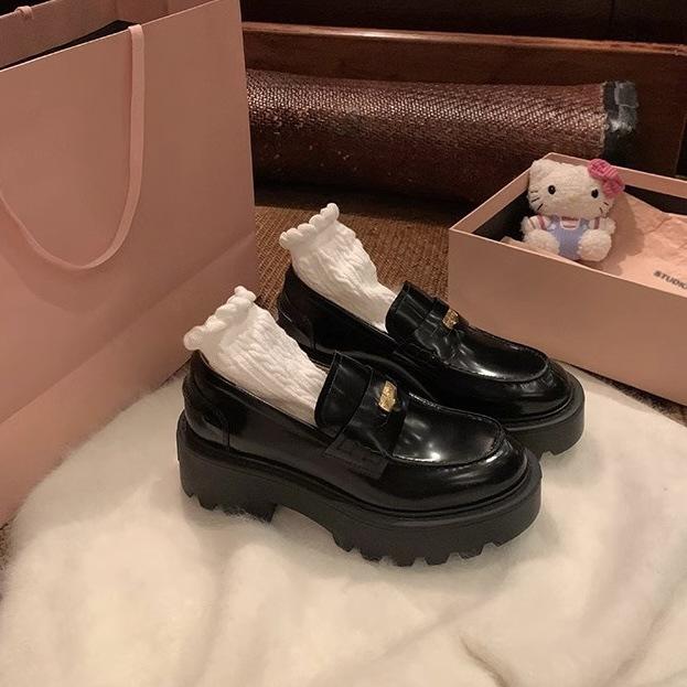 Druva Hem~ Lyxig Nappa Edition Små Guldmynt Rund Tå Läderskor Tjock Klack Platå Enkla Skor Loafers för Dam Höst