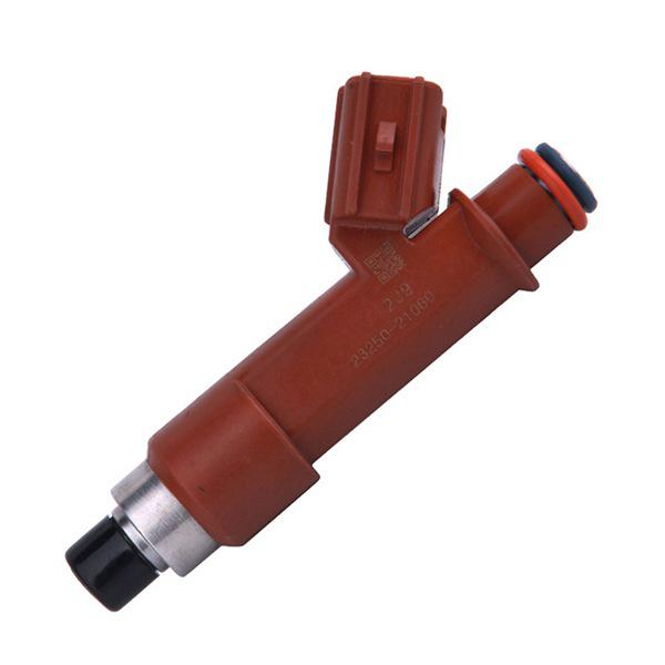 Set of four fuel injectors 23250-21060 and 23209-21060 for Toyota Yaris NCP90 and NCP92.