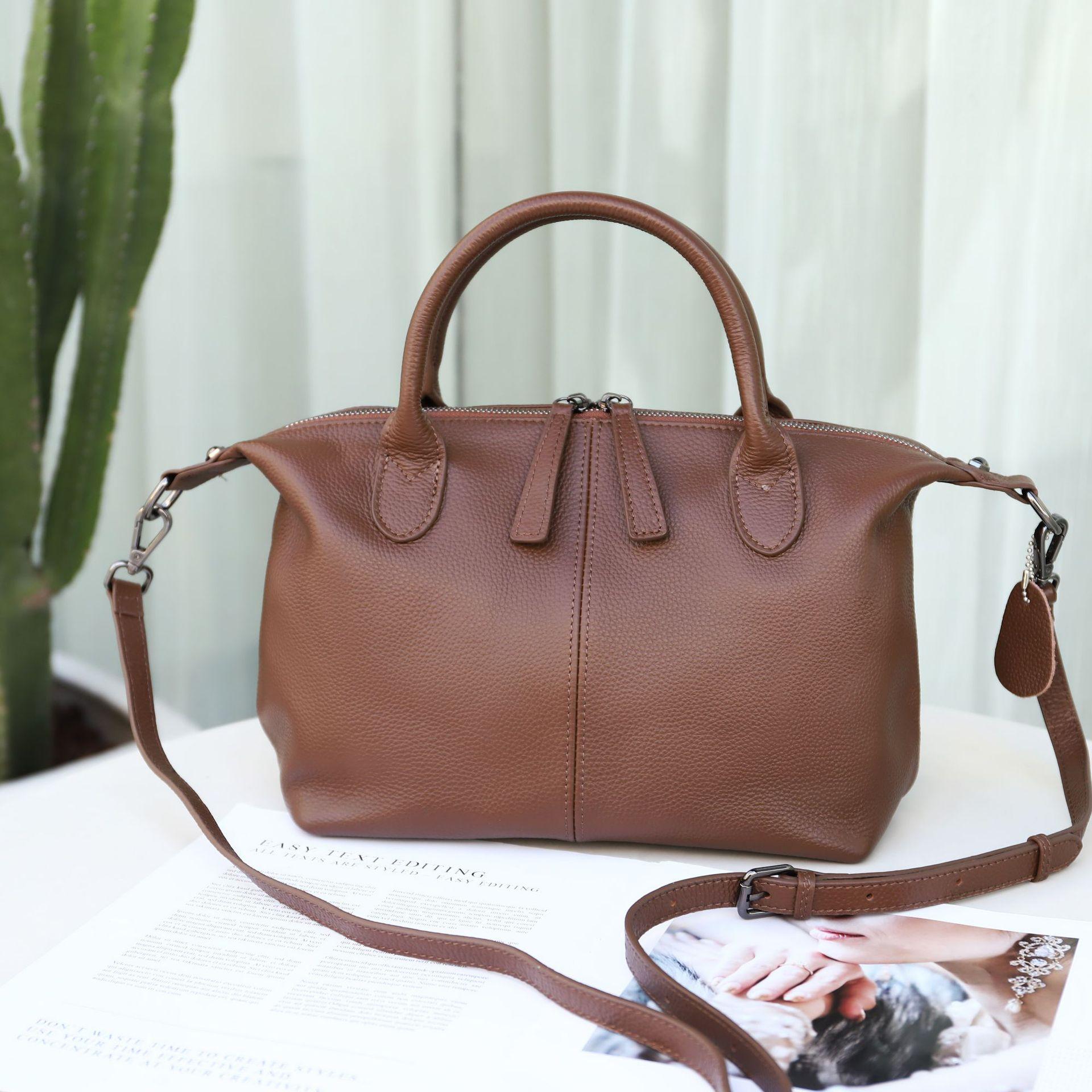 

First-layer Cowhide Genuine Leather Women s Bag One-shoulder Cross-body Women L 34 W 13 H 22CM шоколадний