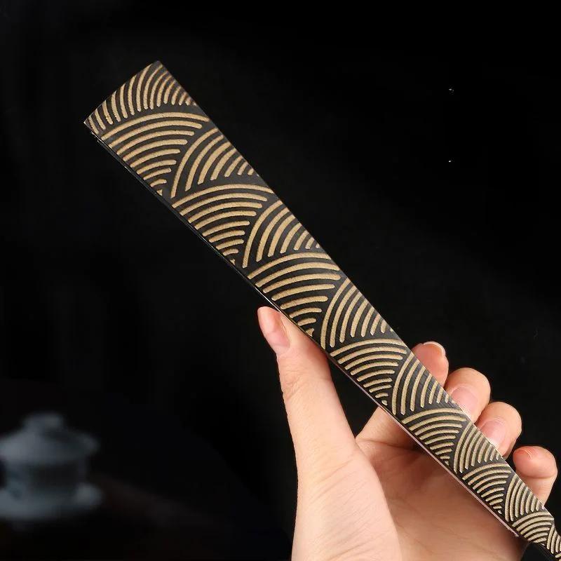 Model Nor Evantai Pliabil din Hârtie de Orez Fin Sculptat Pânză de Mătase Neagră cu Stropi Aurii Model Antic Val de Mare Evantai China-Chic