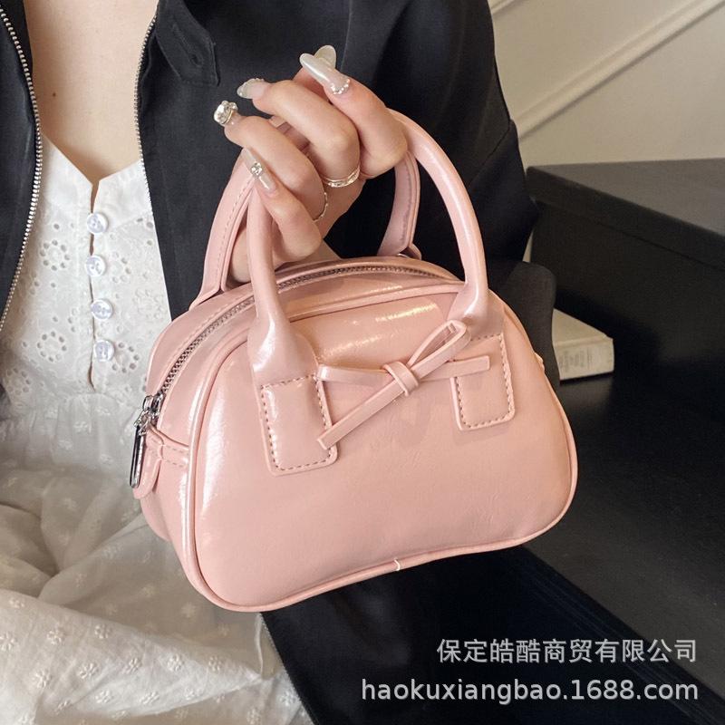 Crossbody bag women's bag 2025 new fashion versatile shoulder handbag high sense foreign Korean version ins small square bag