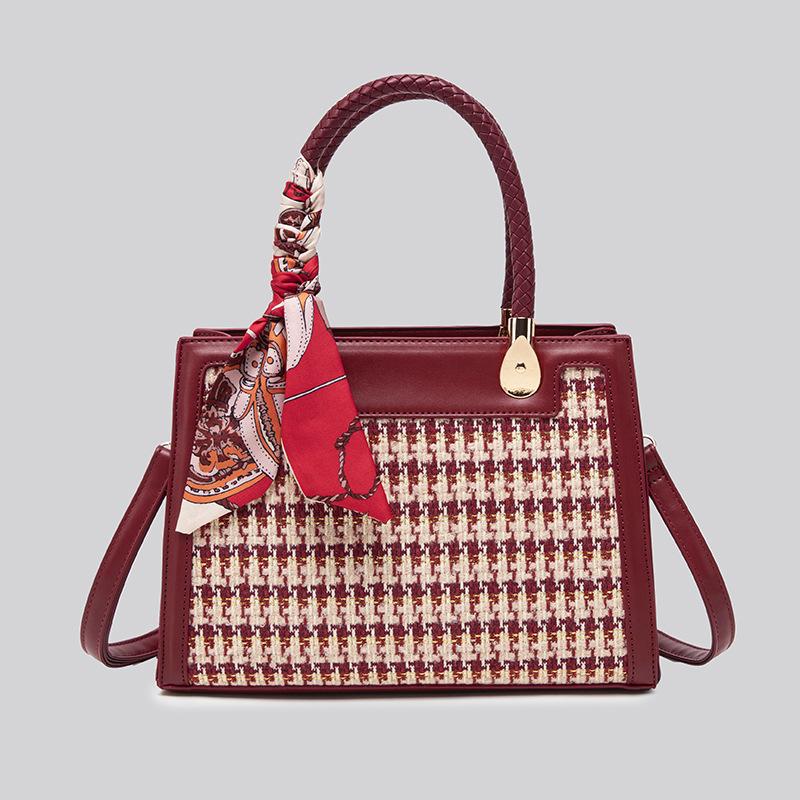 

Red bag women s new fashionable large-capacity wedding bag high-end texture shoulder crossbody handbag красный