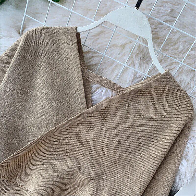 Autumn/winter Sexy V-neck Bat Sleeve Knit Slimming Short Sweater