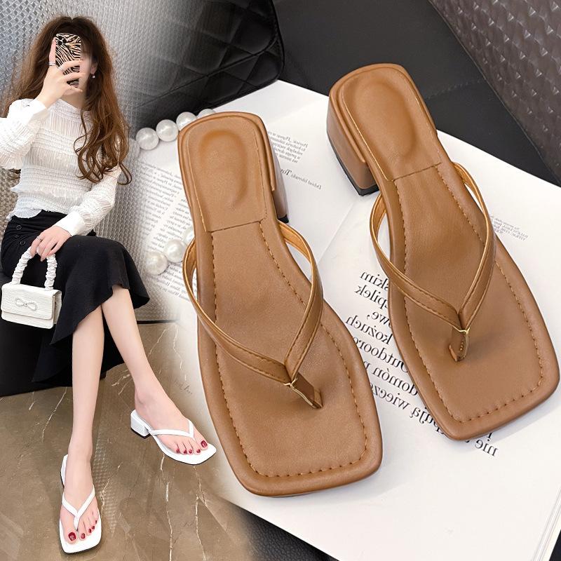 Coole Zehentrenner Damen 2025 Sommer neue Mode Outdoor Square Toe Dicke Ferse Rutschfest Strand Flip-Flops Damen Tide