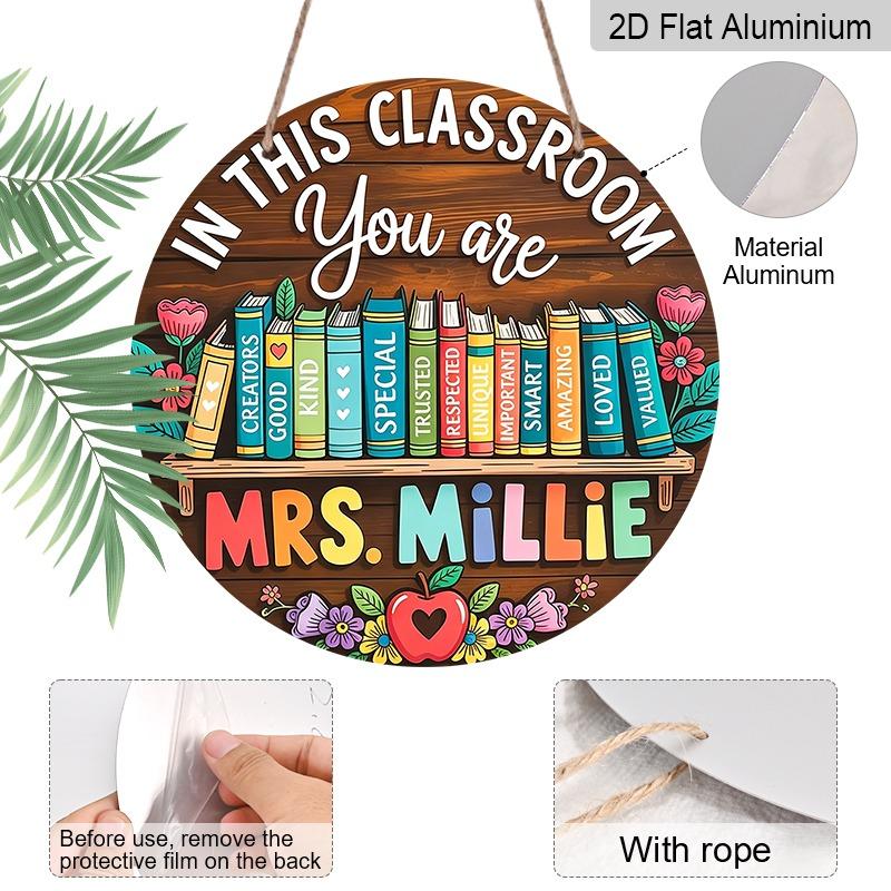 2D Flach, Retro-Stil, Hochwertige Aluminium-Wandverkleidung, Erhältlich in verschiedenen Größen. Enthält Bücher, Blumen und inspirierende Zitate. Passend für
