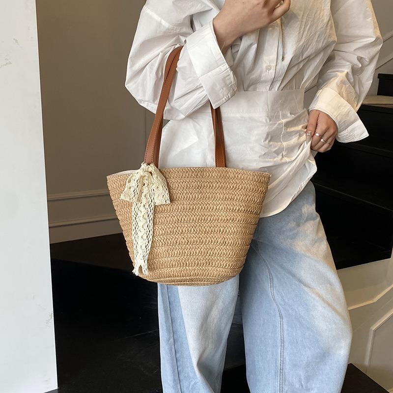 New Beautiful Casual Fashion Simple Woven Holiday Idyllic Large Capacity Portable Tote Bag Shoulder Armpit Bag