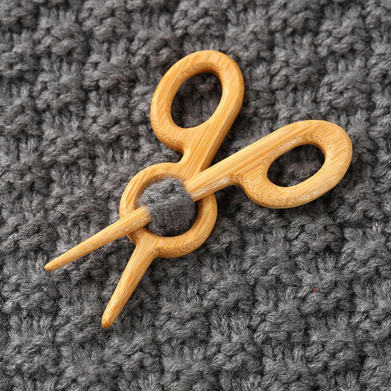 Wooden Brooch Shawl Cardigan Sweater Neckline Contraction Fixed Pin Niche Cute Animal Cartoon Brooch