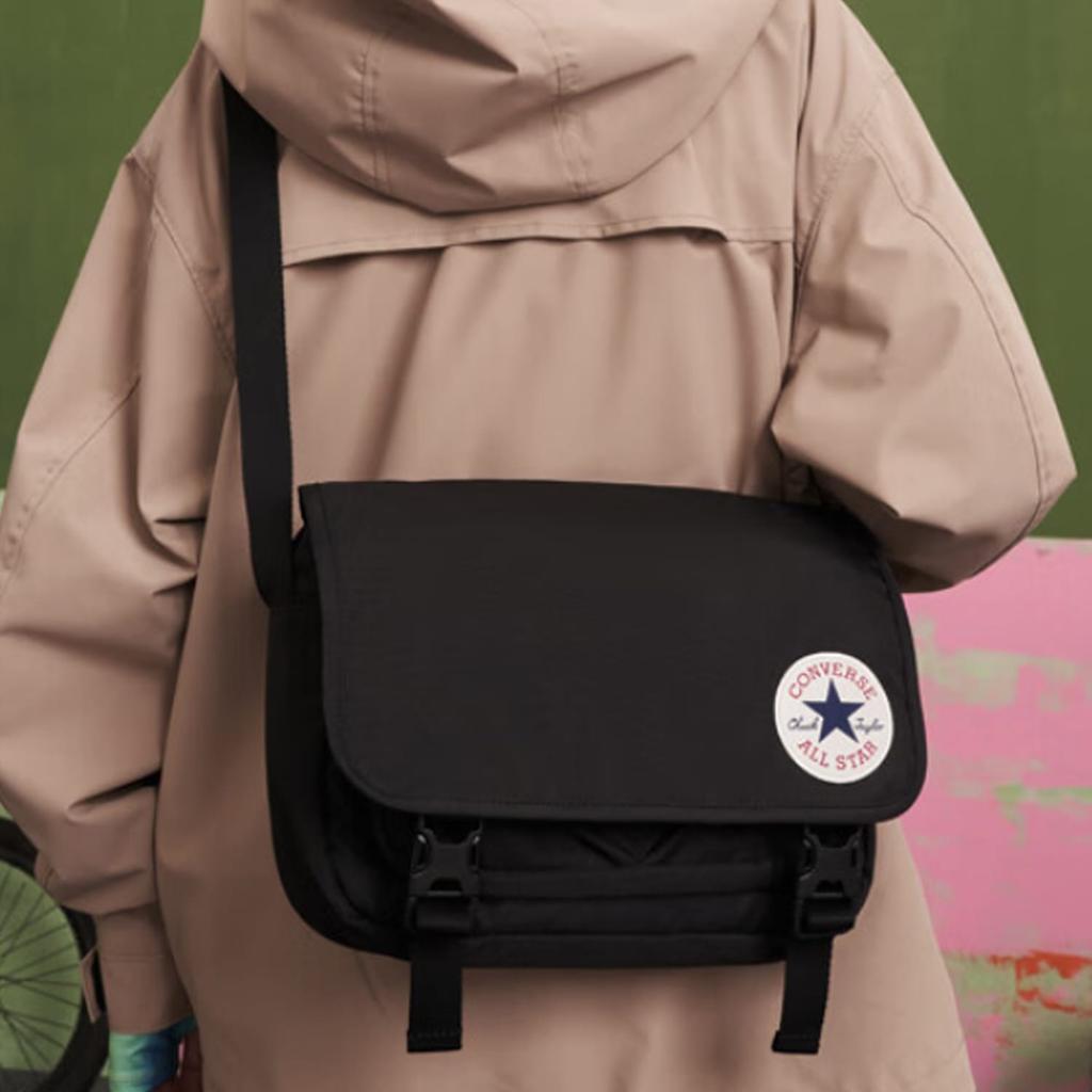 Converse Polyester Messenger Bag, Shoulder Bag, Crossbody Bag Regular Unisex Black 10026011-A01